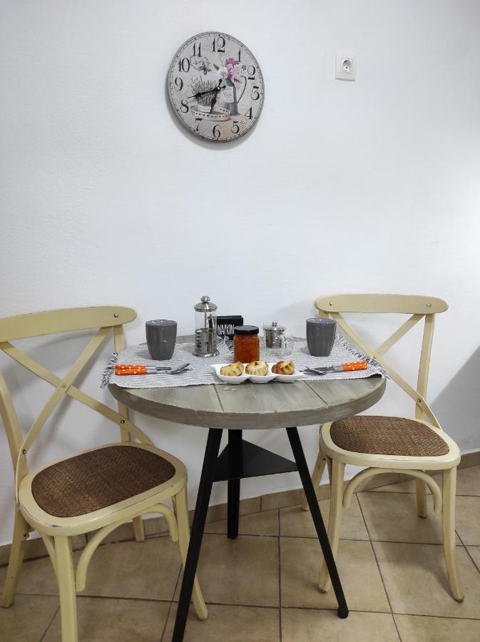 Secret Stories Studio Apartment Heraklion  Ngoại thất bức ảnh